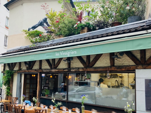 Les Vinaigriers 